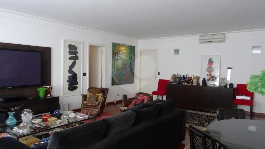 Foto 1 de Apartamento com 3 Quartos à venda, 127m² em Higienópolis, São Paulo