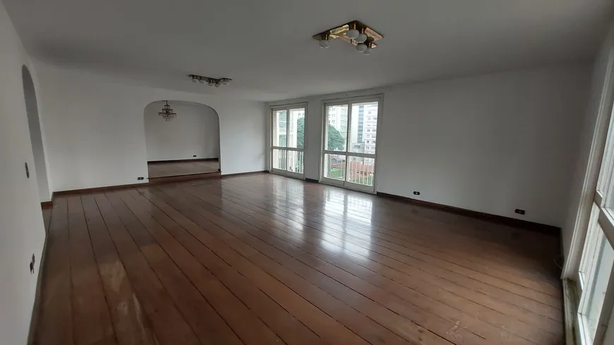 Foto 1 de Apartamento com 3 Quartos para venda ou aluguel, 241m² em Jardins, São Paulo