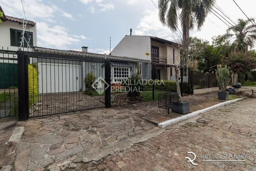 Foto 1 de Casa com 3 Quartos à venda, 170m² em Ipanema, Porto Alegre