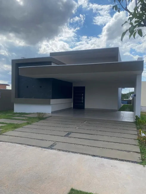 Foto 1 de Casa de Condomínio com 4 Quartos à venda, 184m² em Condomínio Belvedere II, Cuiabá