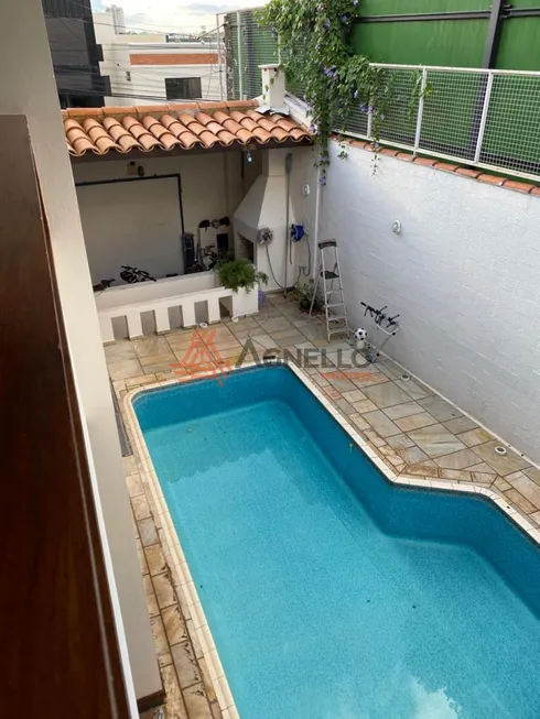 Foto 1 de Sobrado com 5 Quartos à venda, 348m² em Residencial Paraiso, Franca