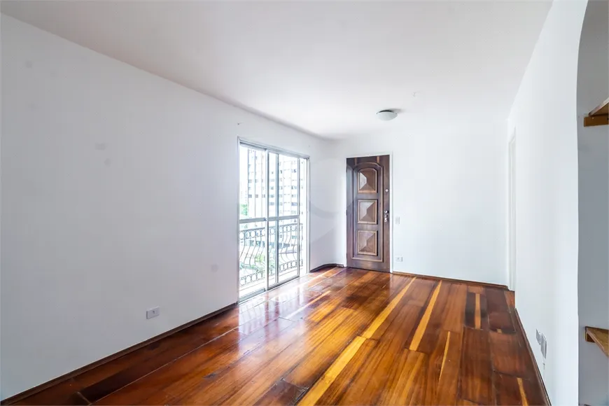 Foto 1 de Apartamento com 3 Quartos à venda, 75m² em Pinheiros, São Paulo
