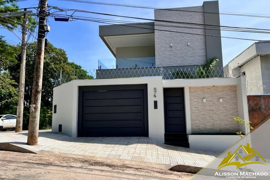 Foto 1 de Sobrado com 3 Quartos à venda, 151m² em Ibituruna, Montes Claros