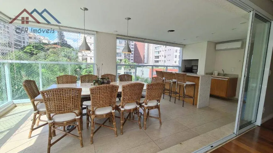 Foto 1 de Apartamento com 3 Quartos à venda, 185m² em Campo Belo, São Paulo