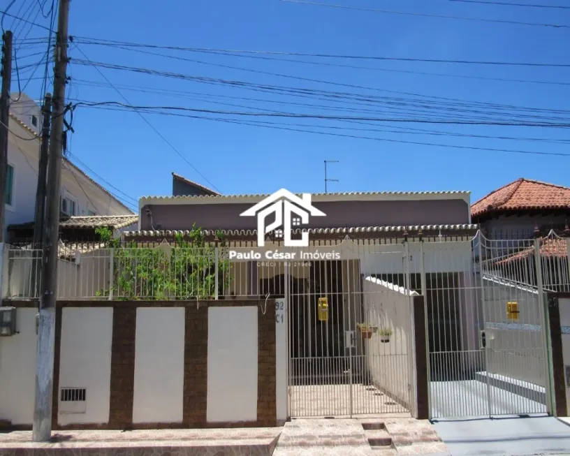 Foto 1 de Casa com 2 Quartos à venda, 91m² em Centro, Araruama