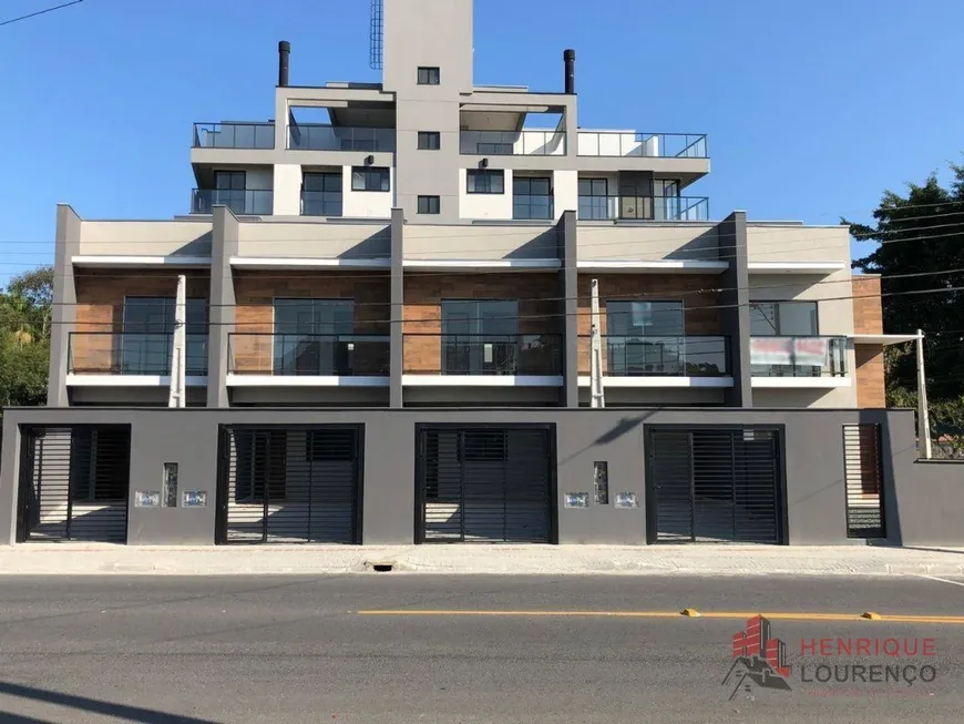 Foto 1 de Casa com 2 Quartos à venda, 101m² em Saguaçú, Joinville