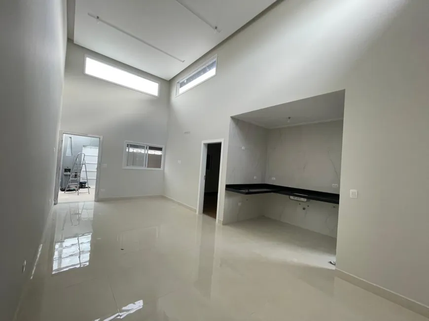Foto 1 de Casa com 3 Quartos à venda, 142m² em Portal dos Passaros, São José dos Campos
