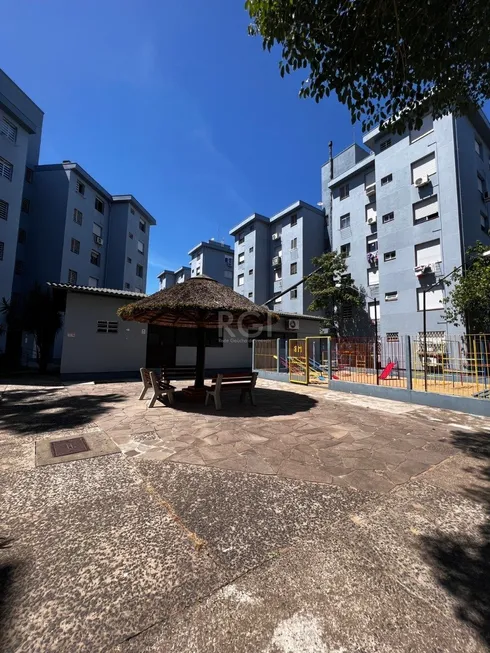 Foto 1 de Apartamento com 2 Quartos à venda, 54m² em Azenha, Porto Alegre