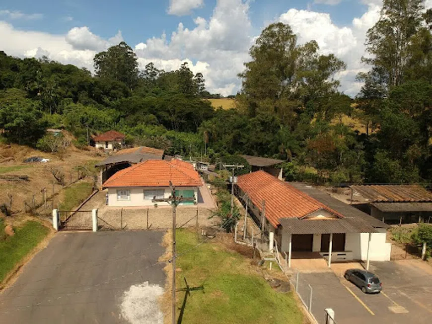 Foto 1 de Galpão/Depósito/Armazém para alugar, 980m² em Rio Abaixo, Atibaia