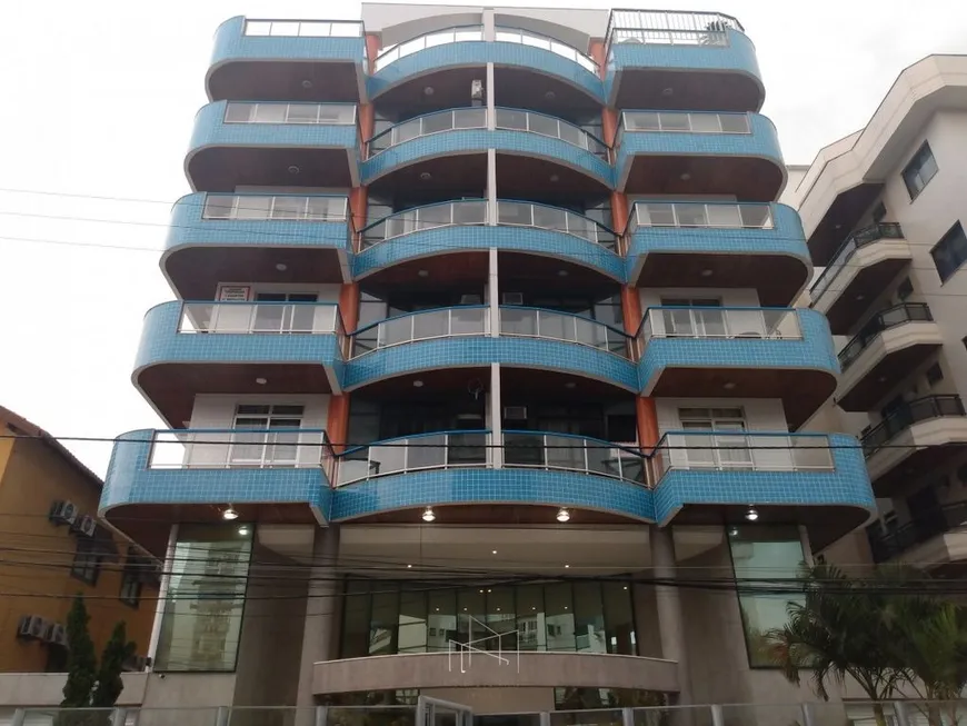 Foto 1 de Apartamento com 3 Quartos à venda, 150m² em Algodoal, Cabo Frio