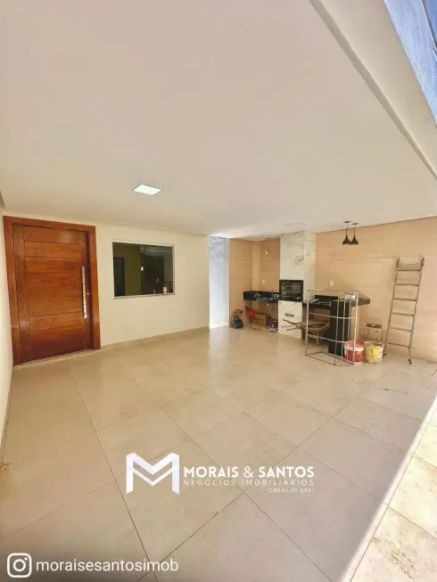 Foto 1 de Casa com 3 Quartos à venda, 130m² em Sao Mateus, Montes Claros