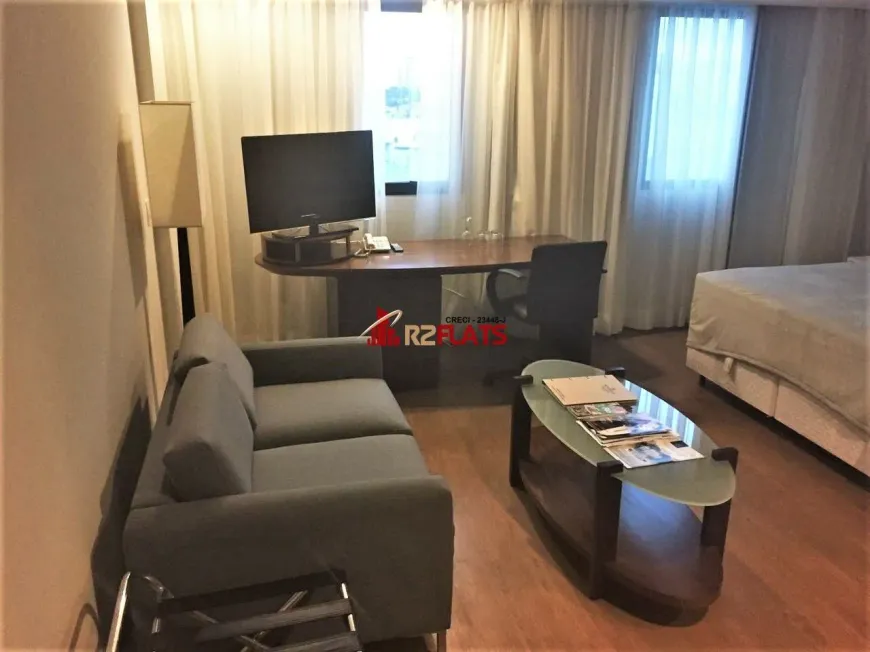 Foto 1 de Flat com 1 Quarto à venda, 27m² em Moema, São Paulo