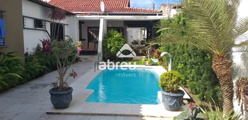 Foto 1 de Casa com 5 Quartos à venda, 350m² em Capim Macio, Natal