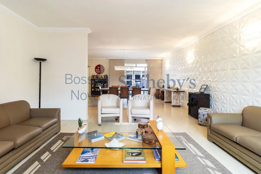Foto 1 de Casa com 4 Quartos à venda, 420m² em Moema, São Paulo
