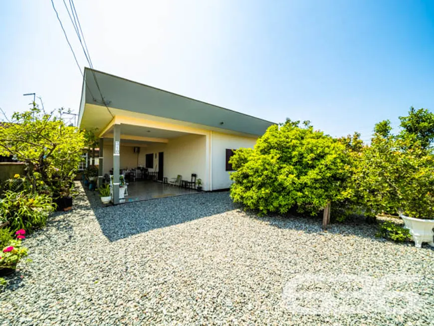 Foto 1 de Casa com 2 Quartos à venda, 150m² em Salinas, Balneário Barra do Sul