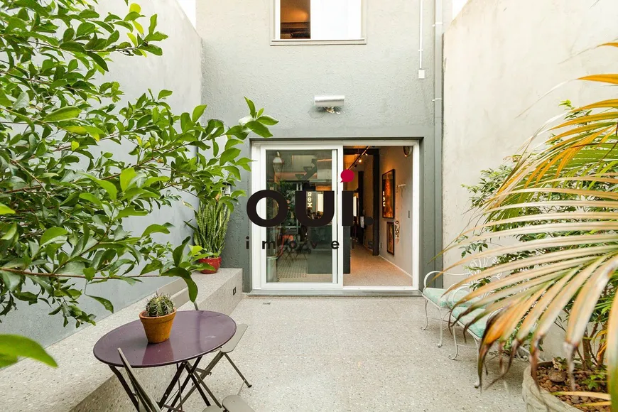 Foto 1 de Casa com 2 Quartos à venda, 120m² em Pinheiros, São Paulo