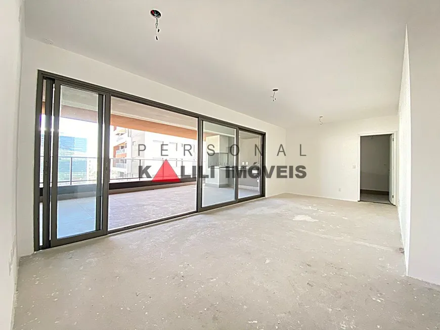 Foto 1 de Apartamento com 3 Quartos à venda, 158m² em Brooklin, São Paulo