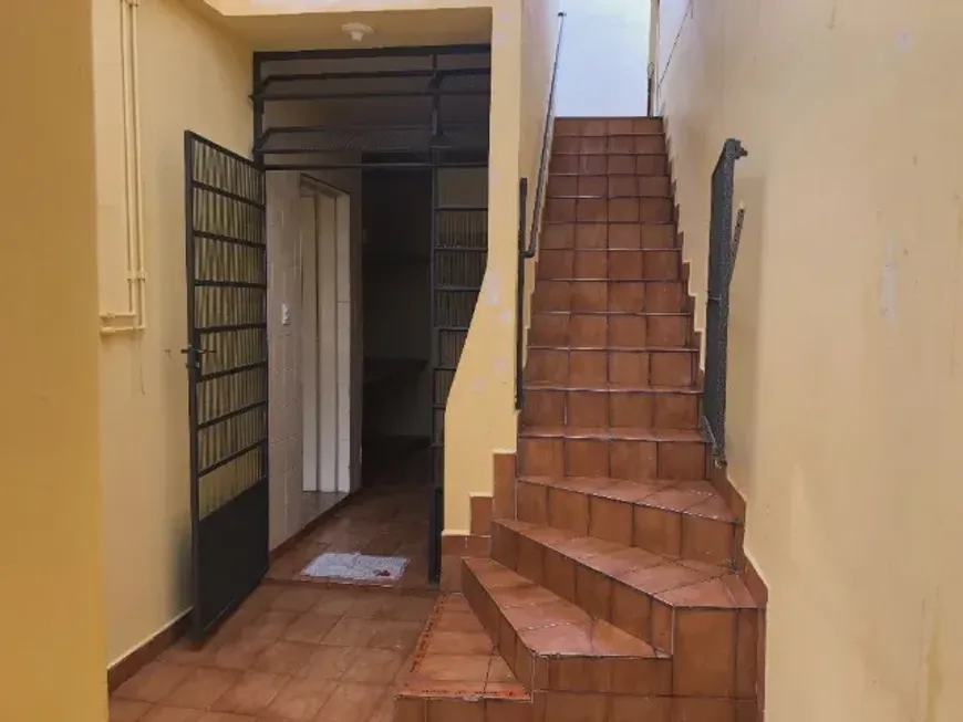 Foto 1 de Casa com 2 Quartos à venda, 190m² em Vila Dom Pedro I, São Paulo