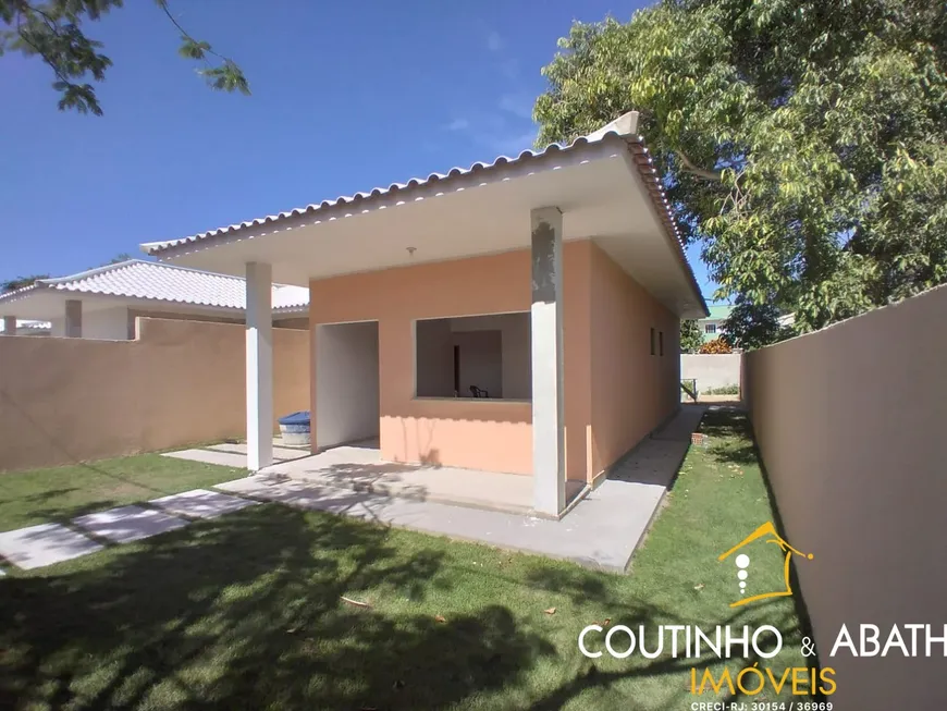 Foto 1 de Casa com 2 Quartos à venda, 90m² em Bacaxá, Saquarema