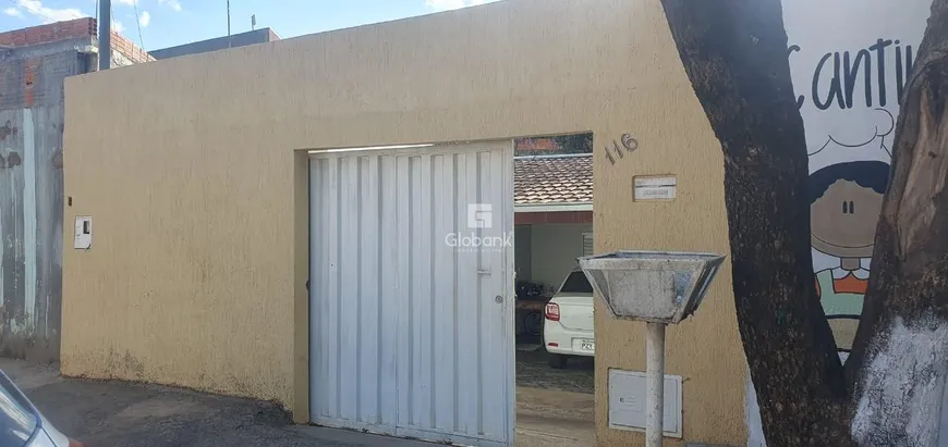 Foto 1 de Casa com 2 Quartos à venda, 58m² em Vila Atlântida, Montes Claros