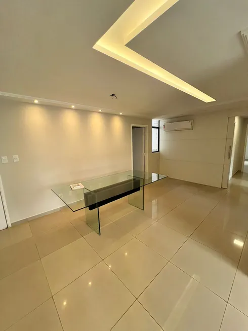 Foto 1 de Apartamento com 3 Quartos para alugar, 135m² em Ponta D'areia, São Luís