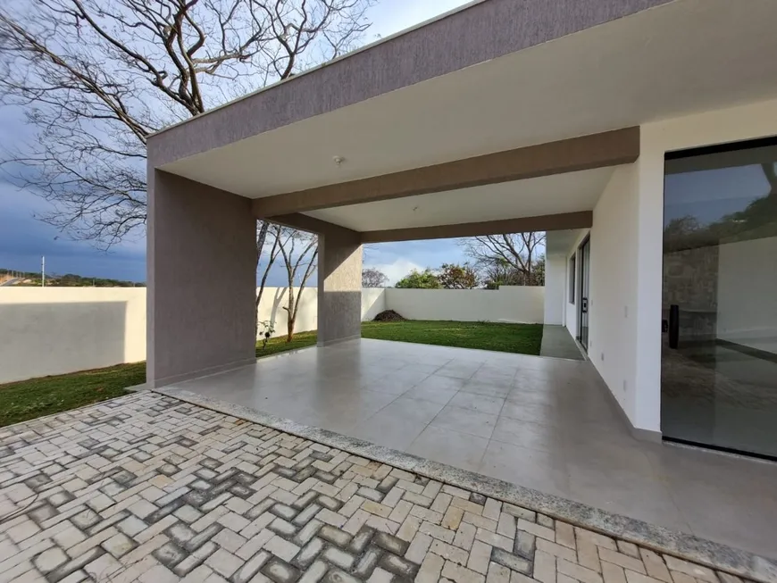 Foto 1 de Casa com 3 Quartos à venda, 140m² em Shalimar, Lagoa Santa