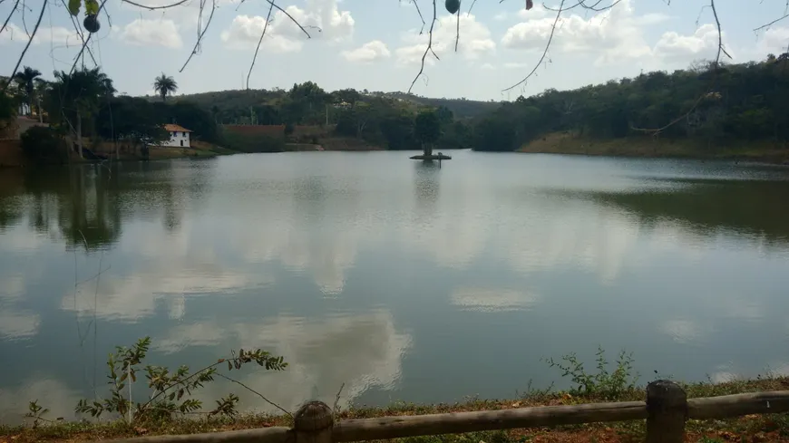 Foto 1 de Lote/Terreno à venda, 1000m² em Zona Rural, Jaboticatubas