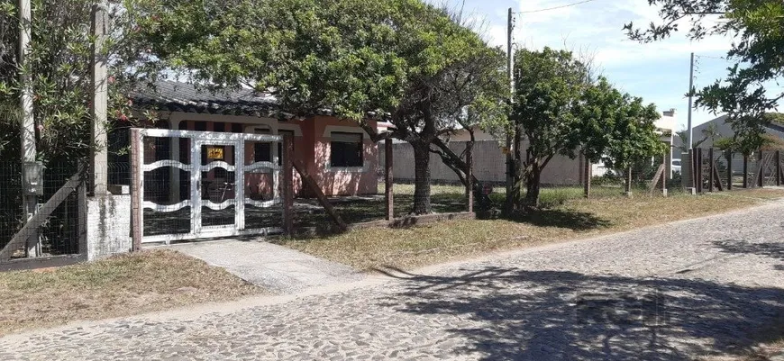 Foto 1 de Casa com 4 Quartos à venda, 188m² em , Tramandaí