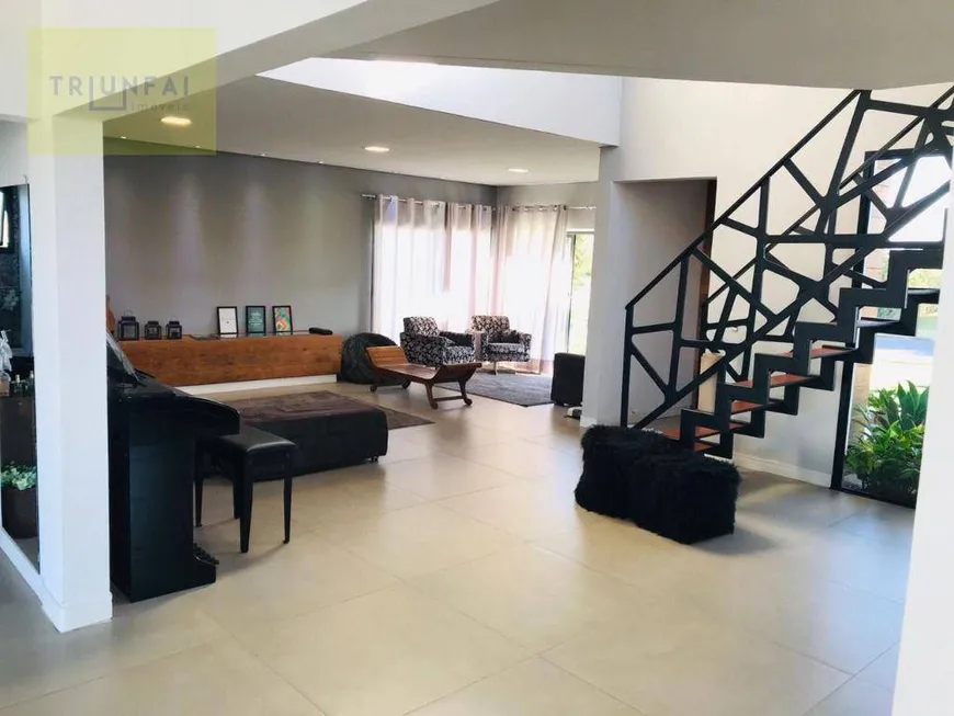 Foto 1 de Casa de Condomínio com 3 Quartos à venda, 430m² em Condomínio Saint Charbel, Aracoiaba da Serra