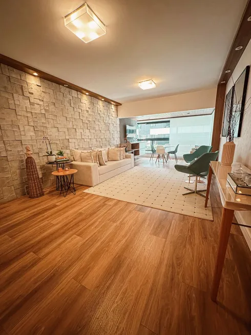 Foto 1 de Apartamento com 4 Quartos à venda, 179m² em Ponta Verde, Maceió