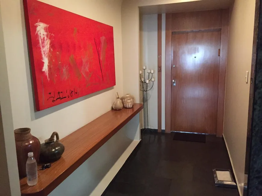 Foto 1 de Apartamento com 3 Quartos para venda ou aluguel, 175m² em Santa Cecília, São Paulo