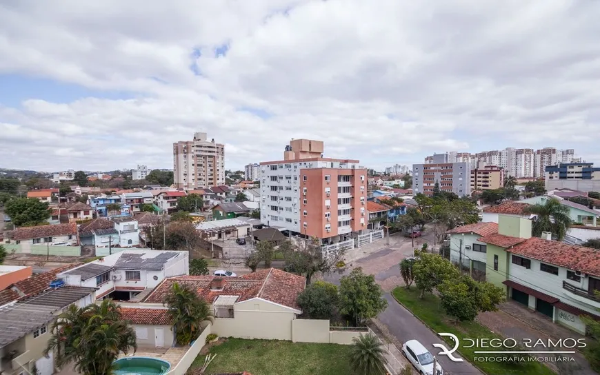 Foto 1 de Apartamento com 3 Quartos à venda, 76m² em Jardim Itú Sabará, Porto Alegre