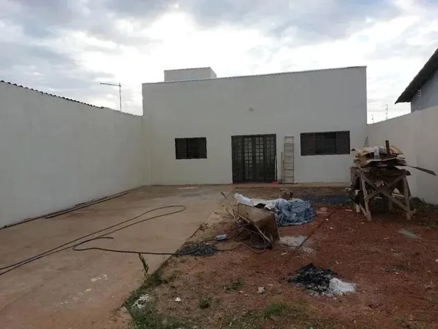 Foto 1 de Casa com 3 Quartos à venda, 80m² em Jardim Brasília, Uberlândia