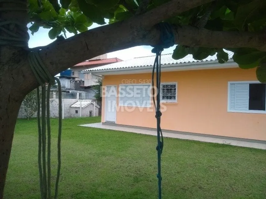 Foto 1 de Casa com 3 Quartos à venda, 210m² em Carianos, Florianópolis