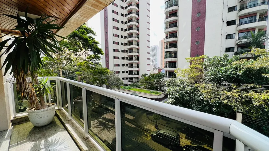 Foto 1 de Apartamento com 3 Quartos à venda, 150m² em Vila Regente Feijó, São Paulo