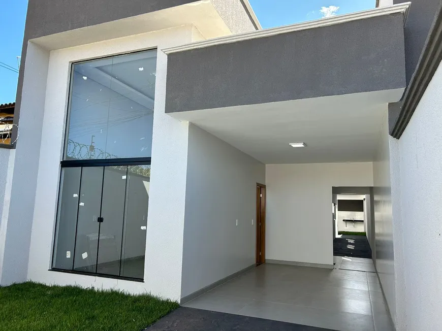 Foto 1 de Casa com 3 Quartos à venda, 101m² em Parque Ibirapuera, Aparecida de Goiânia
