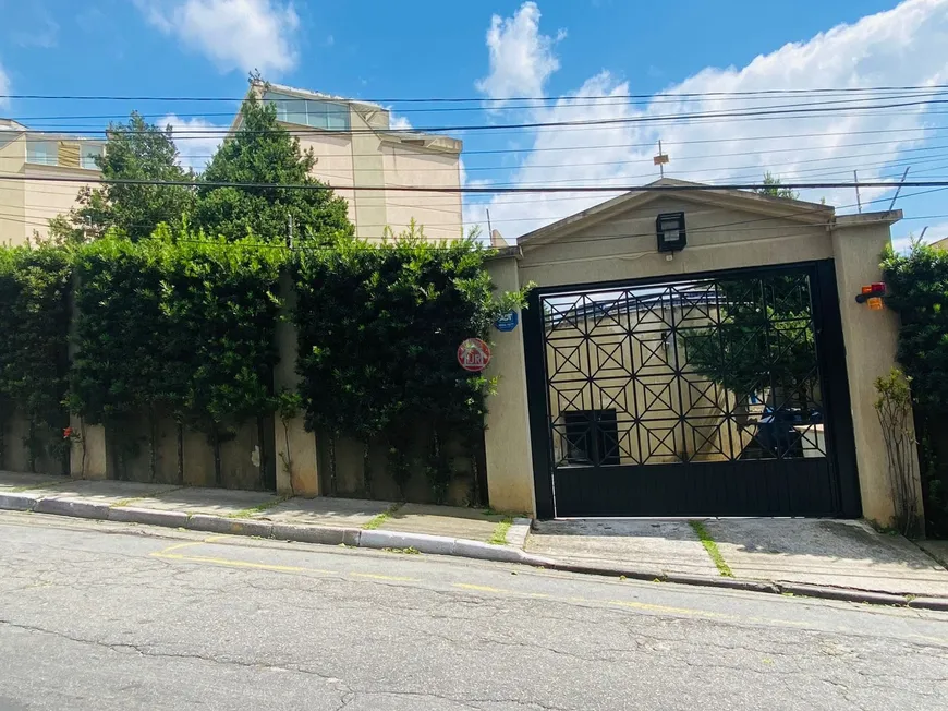 Foto 1 de Casa de Condomínio com 4 Quartos à venda, 195m² em Vila Pedra Branca, São Paulo