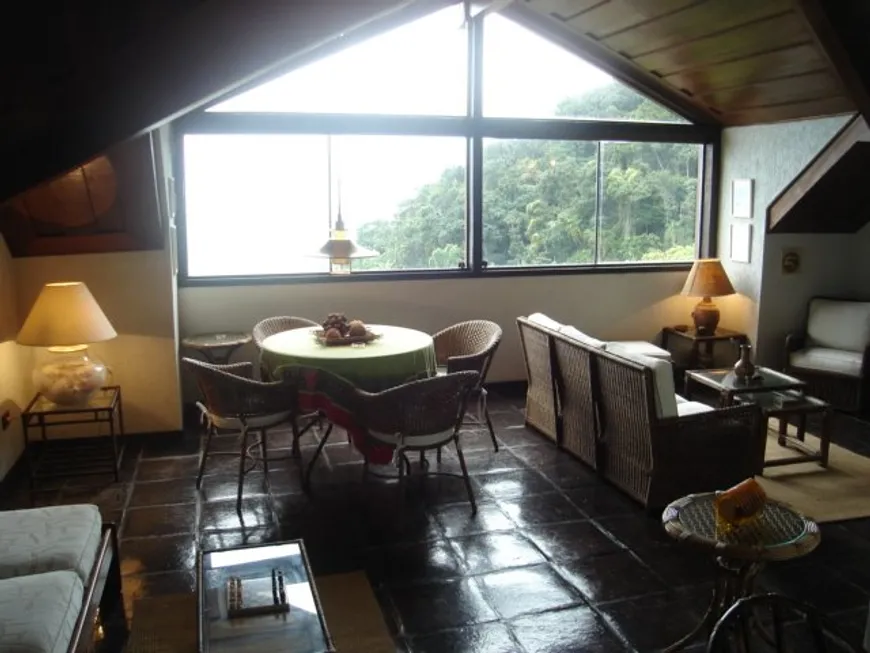 Foto 1 de Casa com 6 Quartos à venda, 380m² em Morro Sorocotuba, Guarujá