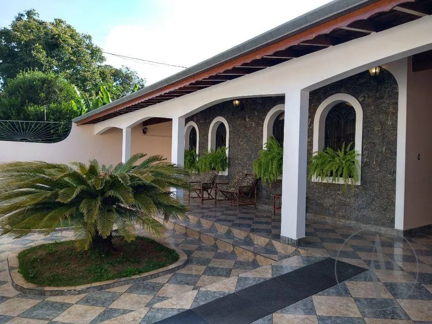 Foto 1 de Casa com 4 Quartos à venda, 449m² em Cajuru do Sul, Sorocaba