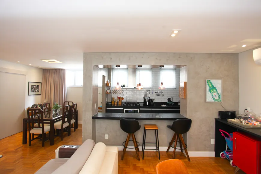 Foto 1 de Apartamento com 3 Quartos à venda, 120m² em Higienópolis, São Paulo