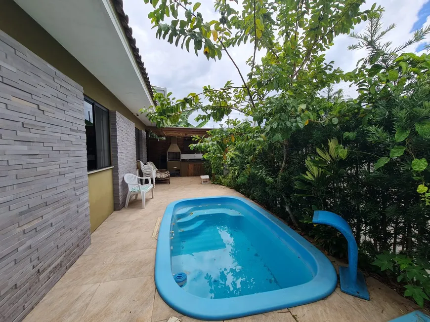 Foto 1 de Casa com 4 Quartos à venda, 200m² em Balneário, Florianópolis