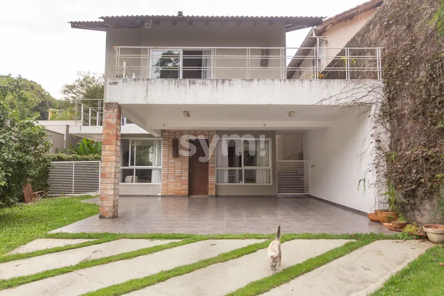 Foto 1 de Casa com 3 Quartos à venda, 262m² em São Lourenço, Curitiba