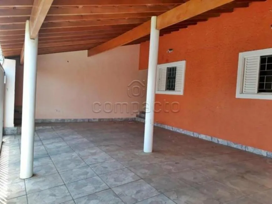 Foto 1 de Casa com 3 Quartos à venda, 120m² em Parque Residencial Celina Dalul, Mirassol