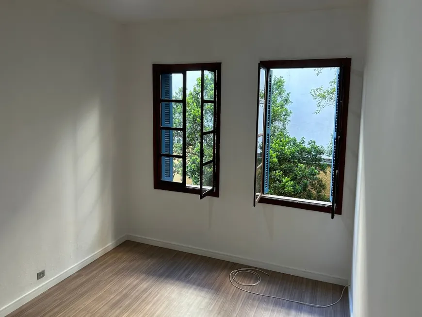 Foto 1 de Apartamento com 3 Quartos para alugar, 150m² em Cerqueira César, São Paulo