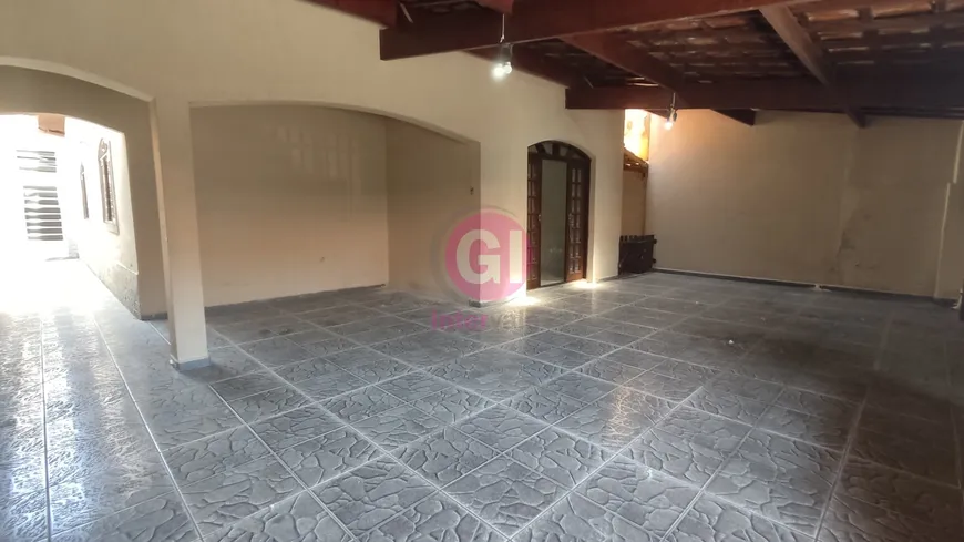 Foto 1 de Sobrado com 3 Quartos à venda, 140m² em Jardim do Vale, Jacareí