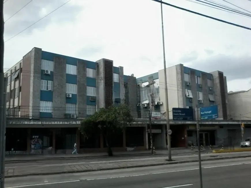 Foto 1 de Apartamento com 3 Quartos à venda, 78m² em Santa Maria Goretti, Porto Alegre