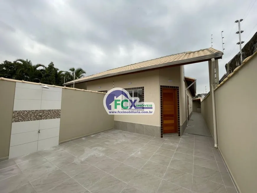 Foto 1 de Casa com 2 Quartos à venda, 75m² em Jardim Magalhães, Itanhaém