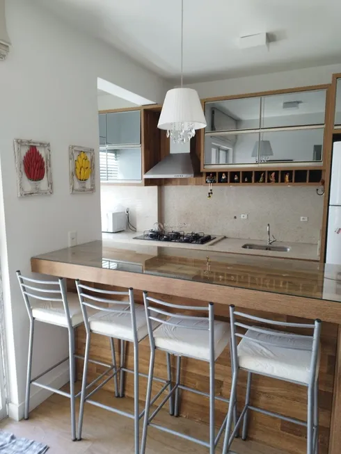 Foto 1 de Apartamento com 2 Quartos para alugar, 56m² em Canasvieiras, Florianópolis
