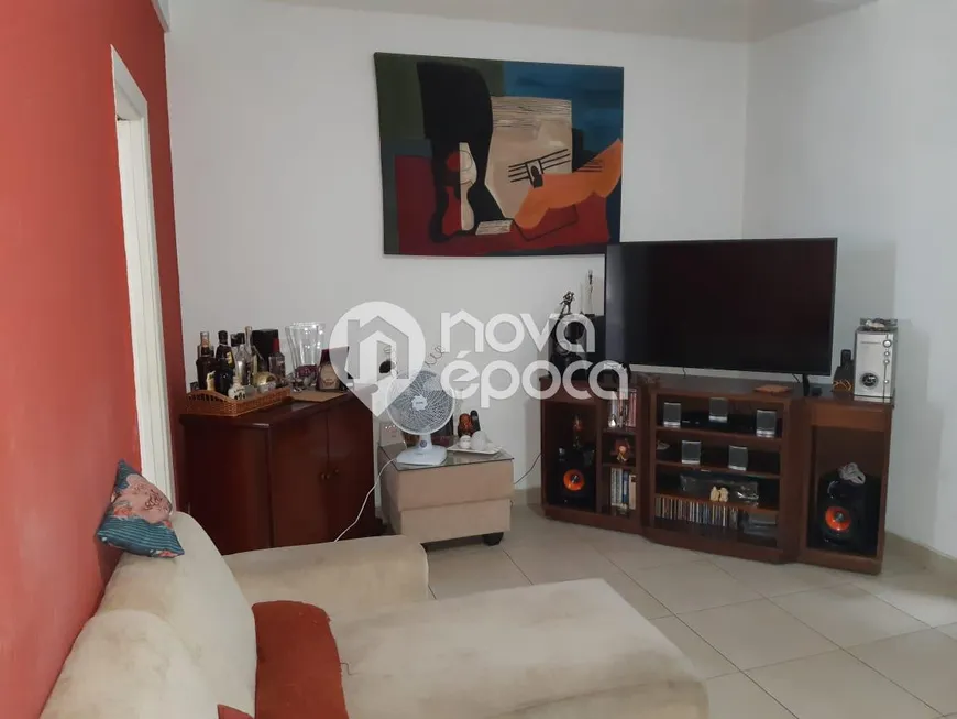 Foto 1 de Apartamento com 2 Quartos à venda, 78m² em Saúde, Rio de Janeiro