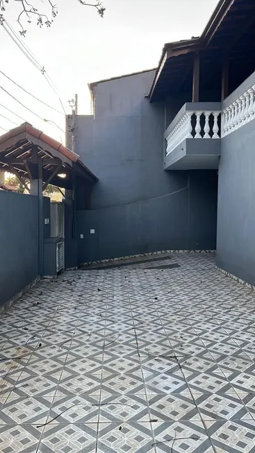 Foto 1 de Sobrado com 2 Quartos à venda, 162m² em Recanto Parrilo, Jundiaí